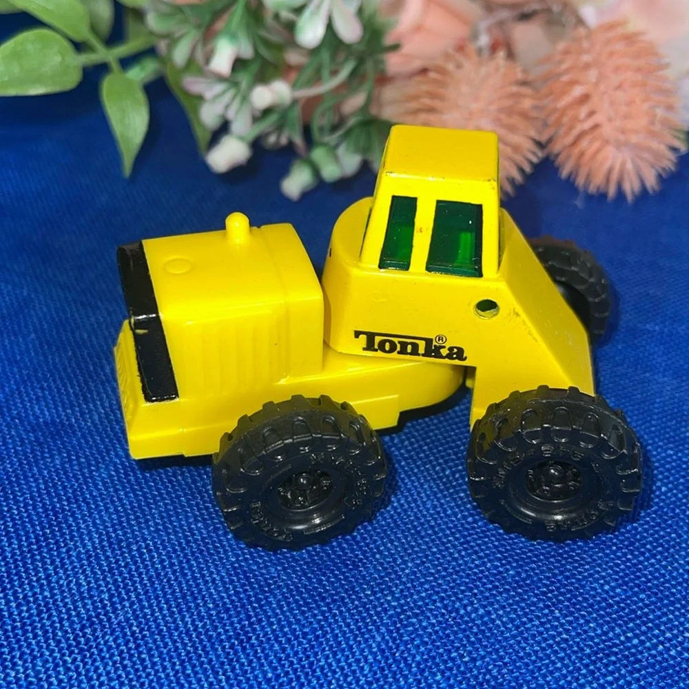 Tonka 1992 yellow